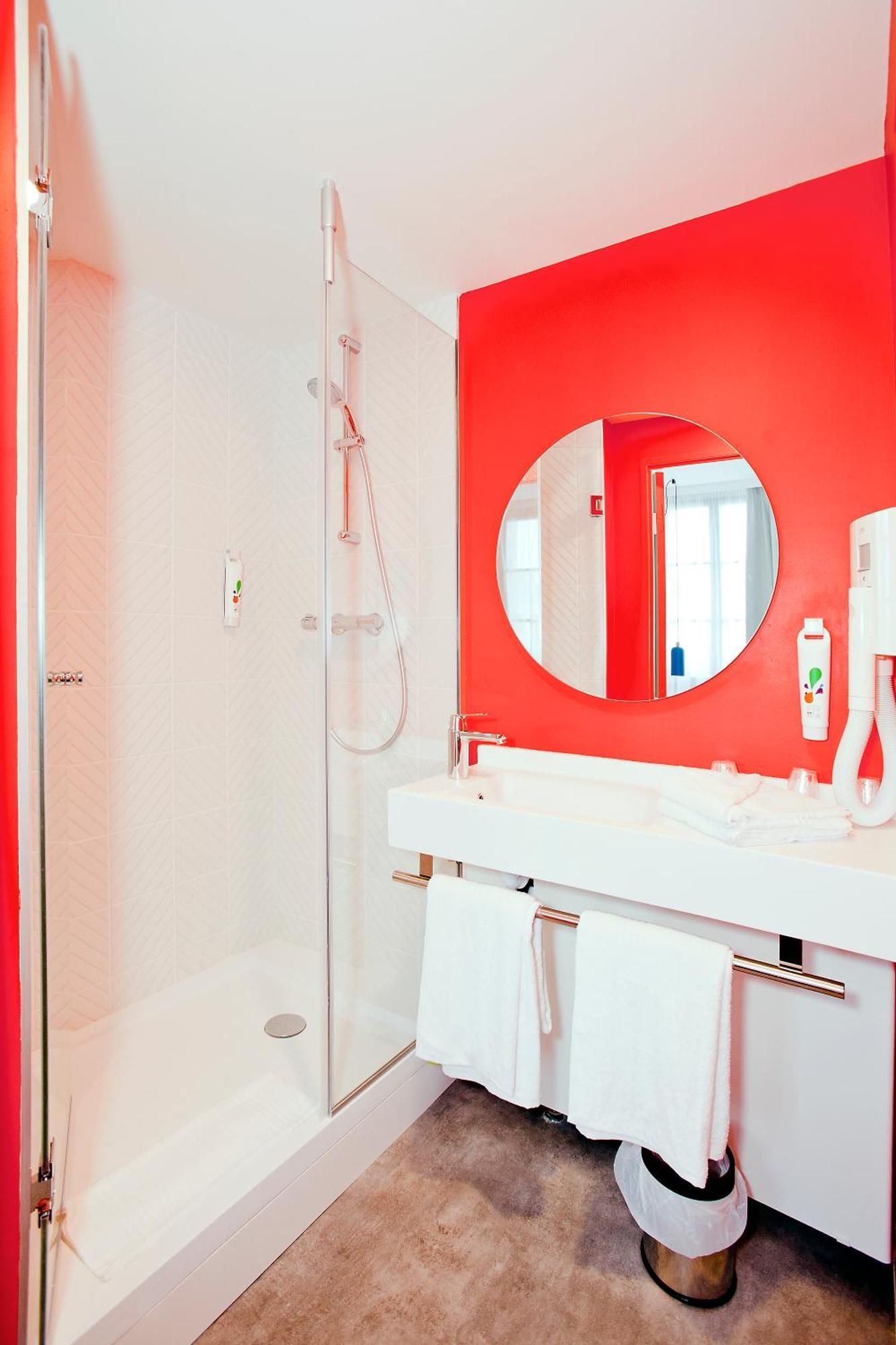 Ibis Styles Chalons En Champagne Centre Hotel Екстериор снимка