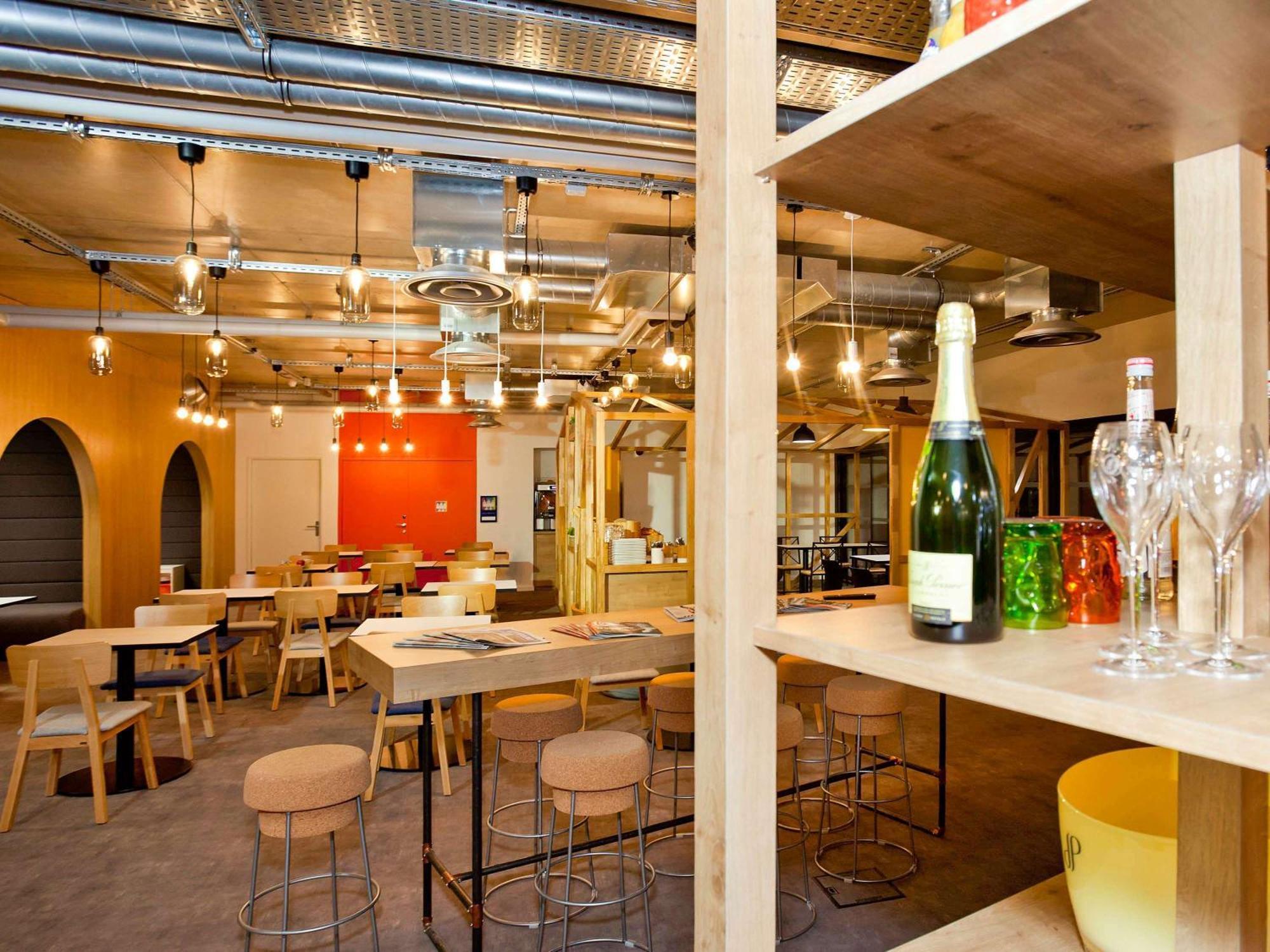 Ibis Styles Chalons En Champagne Centre Hotel Екстериор снимка