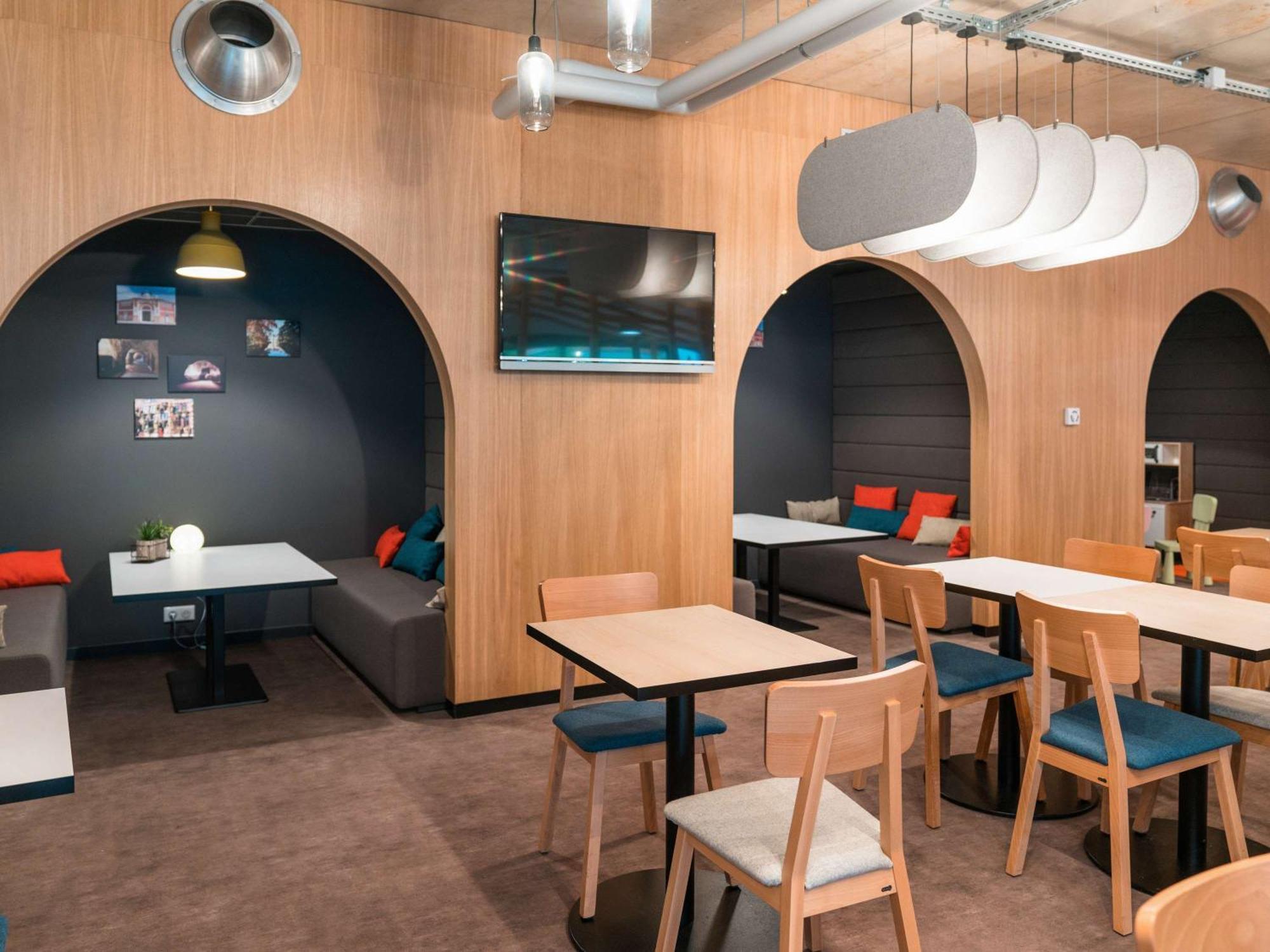 Ibis Styles Chalons En Champagne Centre Hotel Екстериор снимка