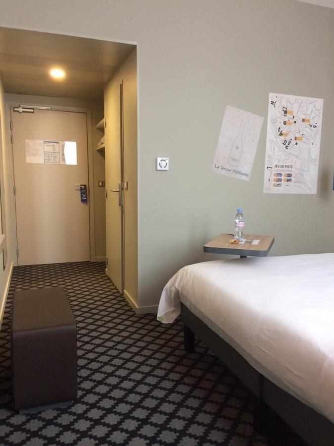 Ibis Styles Chalons En Champagne Centre Hotel Екстериор снимка